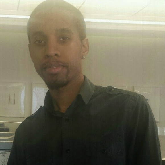 Meet your Posher, Rawlins - Picture 1 of 1